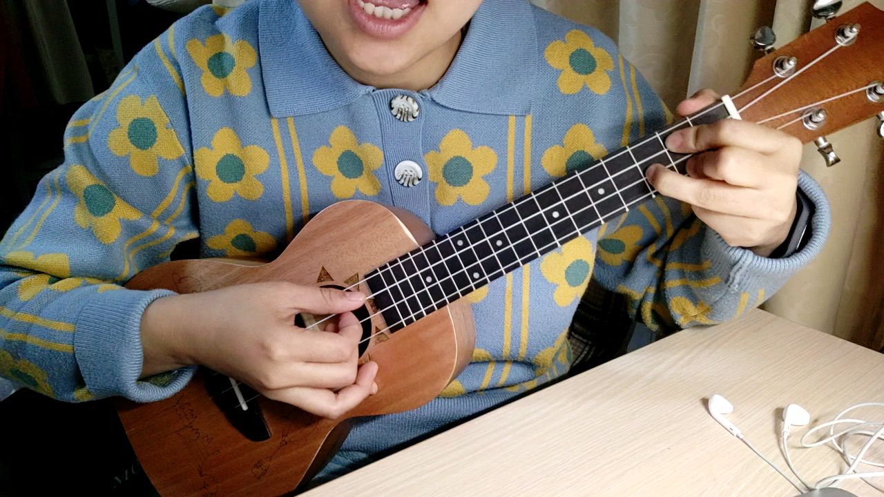ukulele尤克里里弹唱《天天想你》